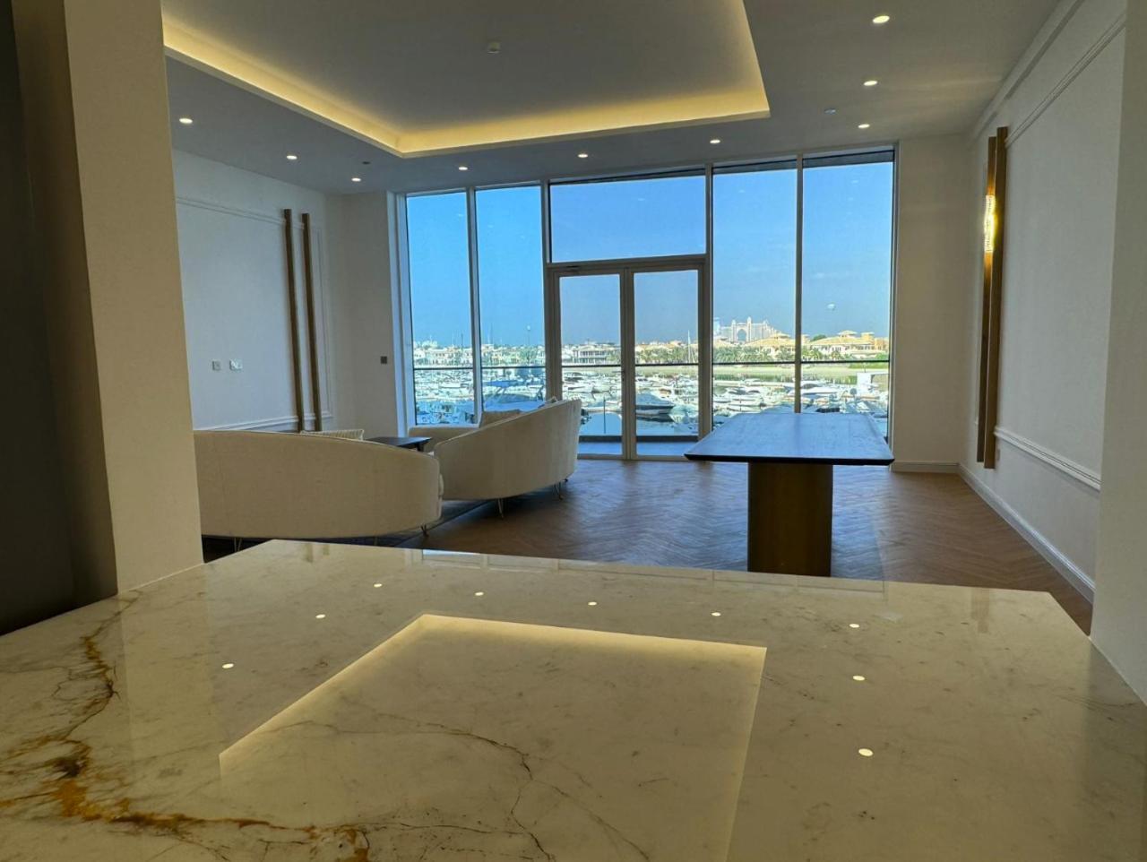 Apartment 5 Star Luxury 3br On The Palm With Huge Pool And *