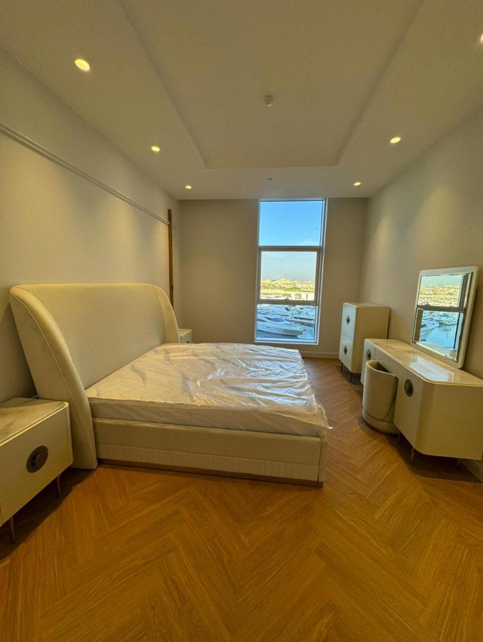 5 Star Luxury 3br On The Palm With Huge Pool And * Dubai